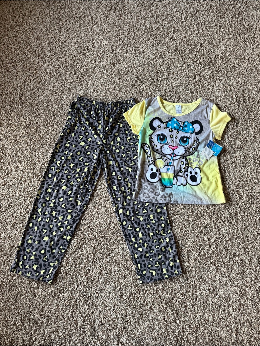 JV Apparel Girls 2-Piece Pajama Set M (7/8) Flame Resistant Leopard Print New